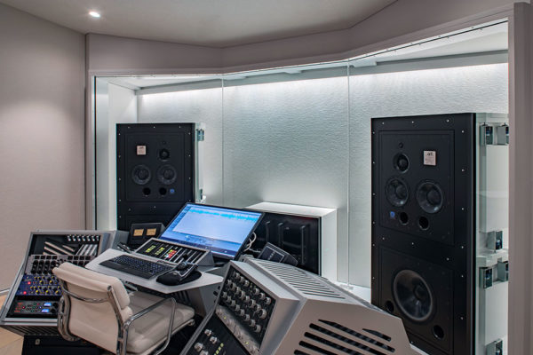 Sterling Sound Mastering, NJ, USA